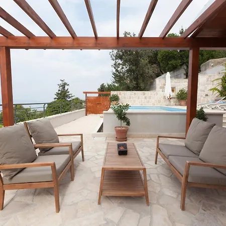 Kate Villa Podgora